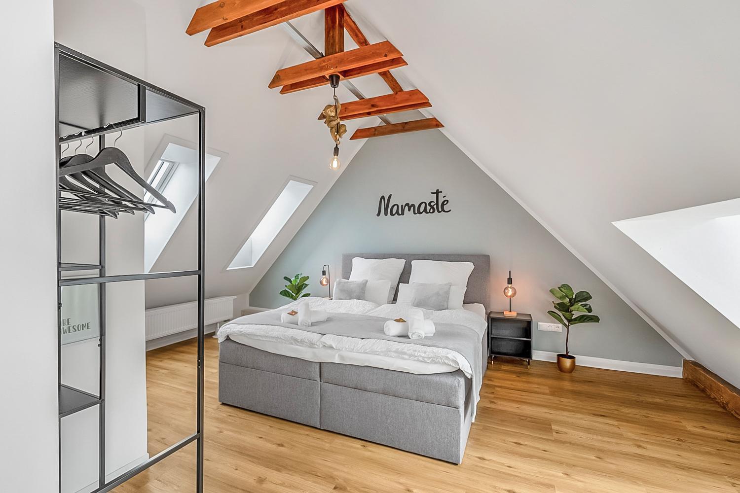Namaste Homes - Ferienwohnung Mit Dachterrasse Bad Windsheim Eksteriør billede