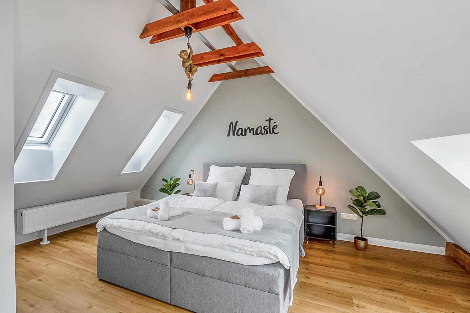 Namaste Homes - Ferienwohnung Mit Dachterrasse Bad Windsheim Eksteriør billede